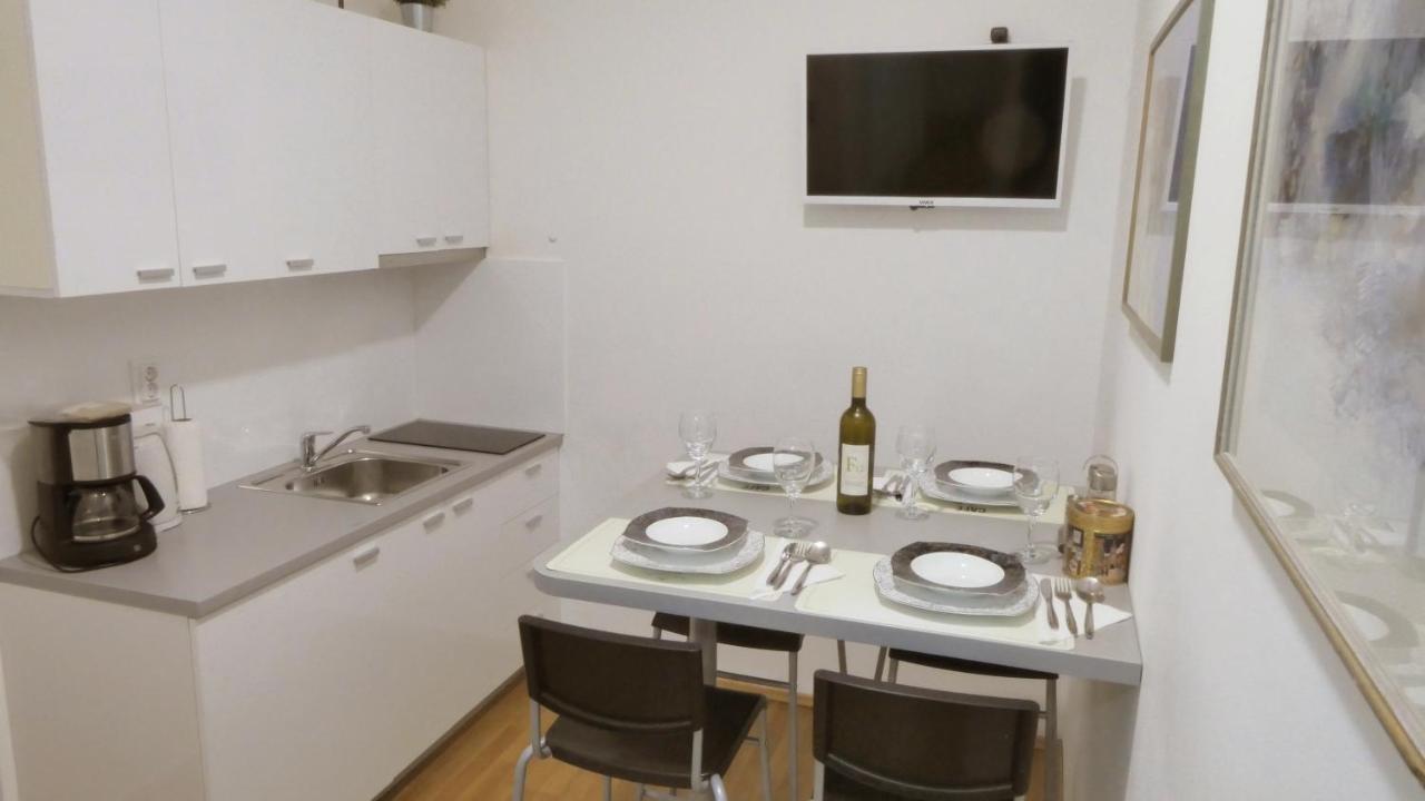 F12 Apartments ซาเกร็บ ภายนอก รูปภาพ